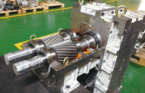 Dịch vụ sửa chữa máy đúc nhựa